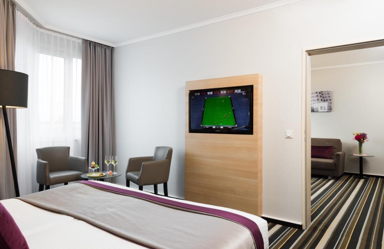 Leonardo Center 4*